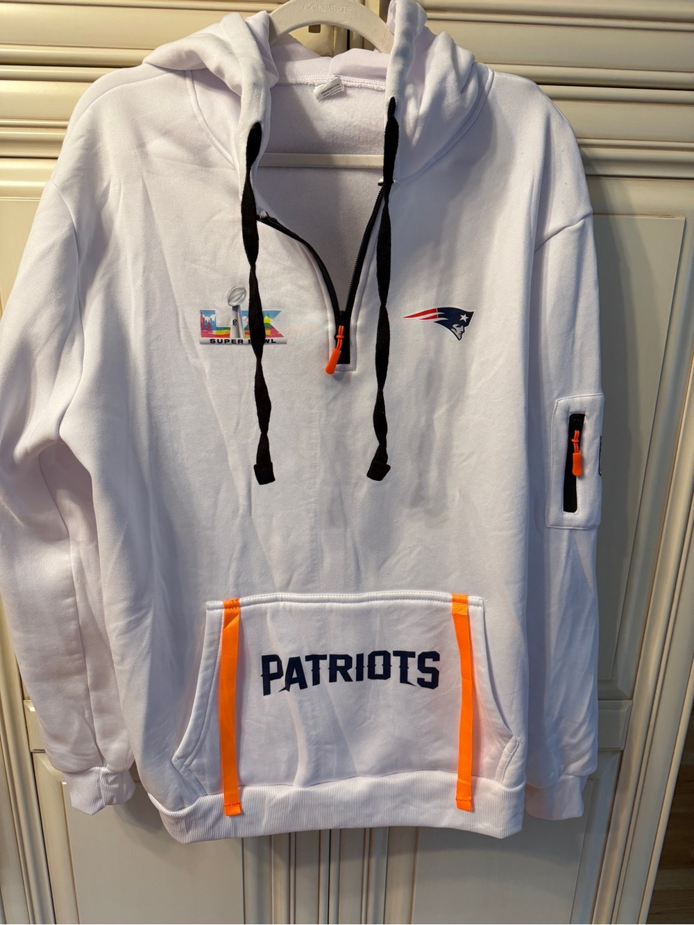 New England Patriots White Hooded Pullover Hoodie
